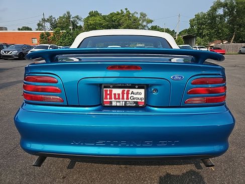 Used 1995 Ford Mustang GT RWD image 4