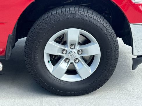 Used 2019 RAM 1500 Classic SLT AWD/4WD image 11