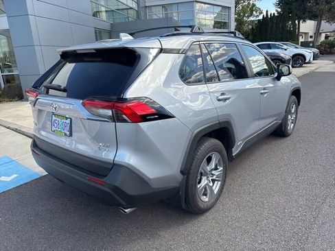 Used 2025 Toyota RAV4 XLE w/ Convenience Package image 8