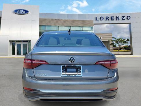 Used 2024 Volkswagen Jetta Sport FWD image 6