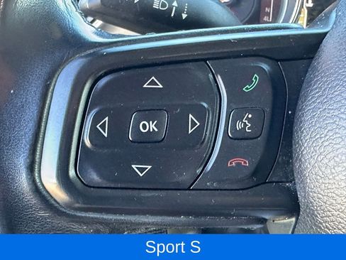 Used 2021 Jeep Wrangler Unlimited Sport image 23