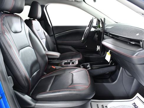 Used 2025 Ford Mustang Mach-E Premium w/ Sport Appearance Package image 10