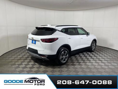 Used 2023 Chevrolet Blazer LT image 7
