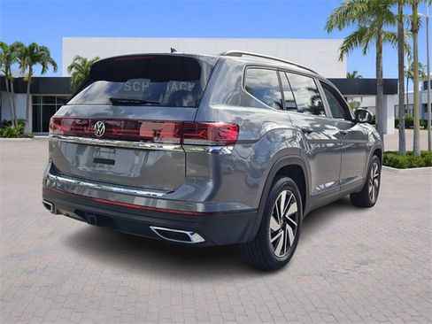 Certified 2025 Volkswagen Atlas SE w/ Panoramic Sunroof Package image 7