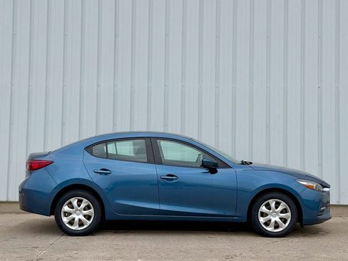 Used 2018 MAZDA MAZDA3 Sport FWD image 7