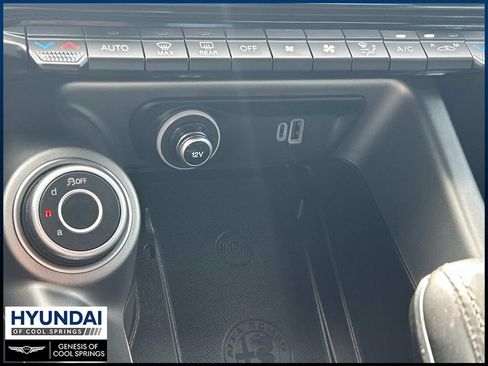 Used 2024 Alfa Romeo Tonale Ti AWD/4WD image 40