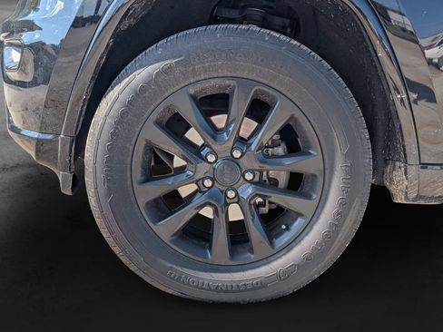 Used 2018 Jeep Grand Cherokee Altitude AWD/4WD image 26