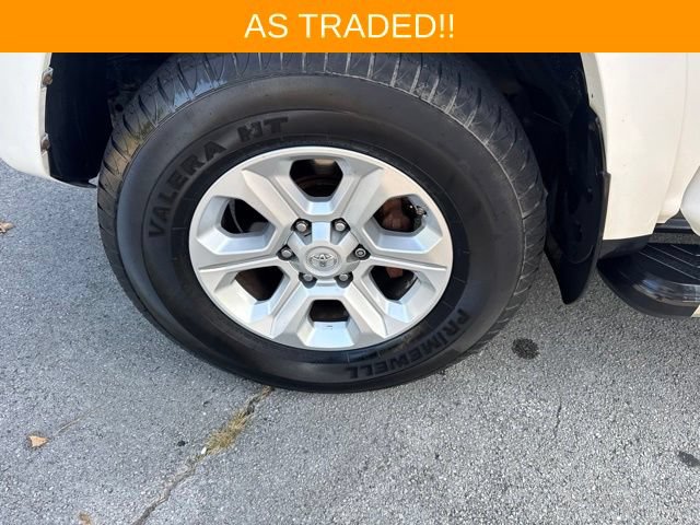 Used 2016 Toyota 4Runner SR5 AWD/4WD image 16
