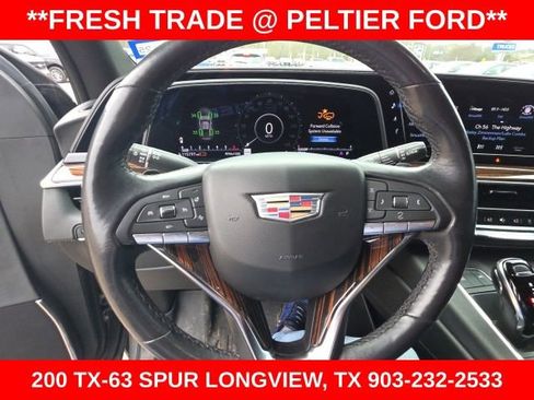 Used 2022 Cadillac Escalade ESV Luxury image 15