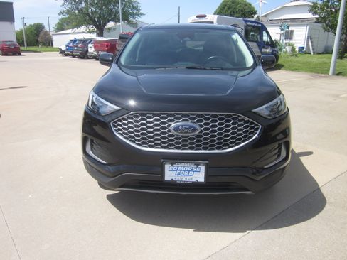 Used 2024 Ford Edge SEL AWD/4WD image 2