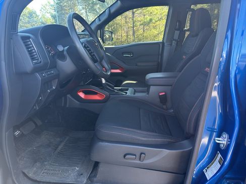 Used 2024 Nissan Frontier PRO-4X w/ Technology Package image 13