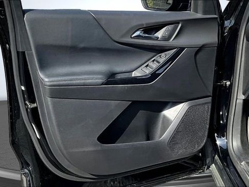 Used 2025 Chevrolet Equinox LT image 20