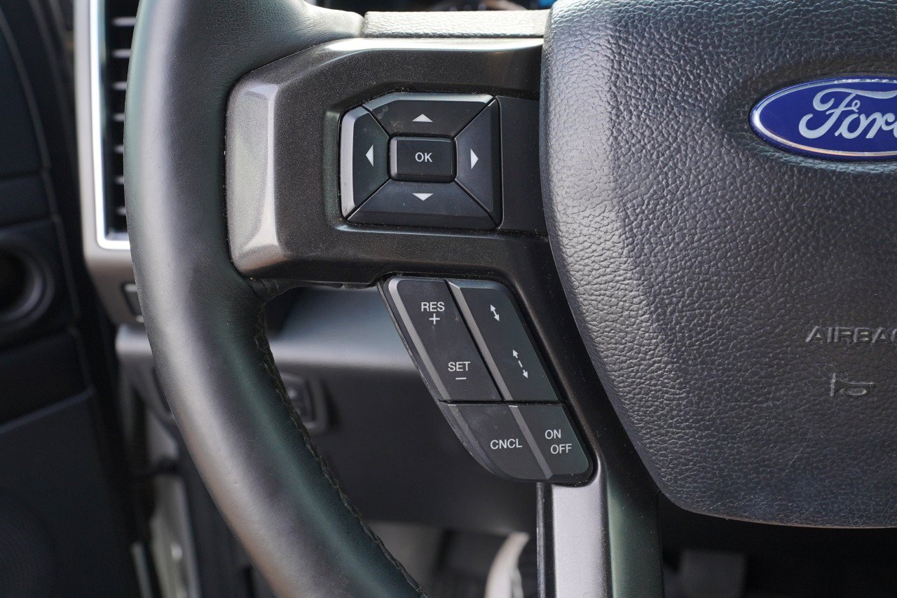 Used 2021 Ford Expedition Limited RWD image 16