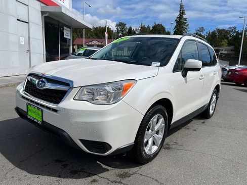 Used 2014 Subaru Forester 2.5i Premium w/ All-Weather Package AWD/4WD image 8