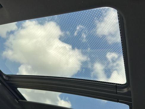 New 2026 BMW X5 M60i image 27