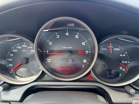 Used 2005 Porsche 911 Carrera RWD image 36