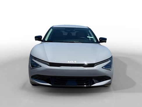 New 2026 Kia EV6 Wind RWD image 8