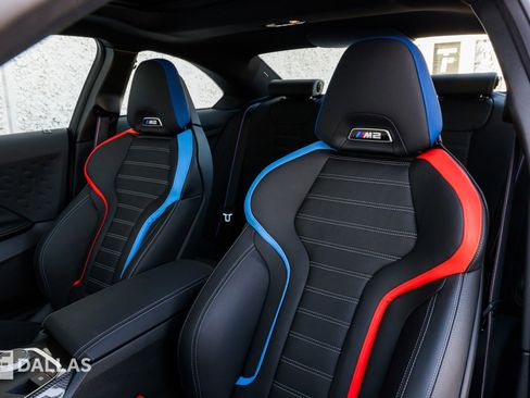 Used 2024 BMW M2 image 22