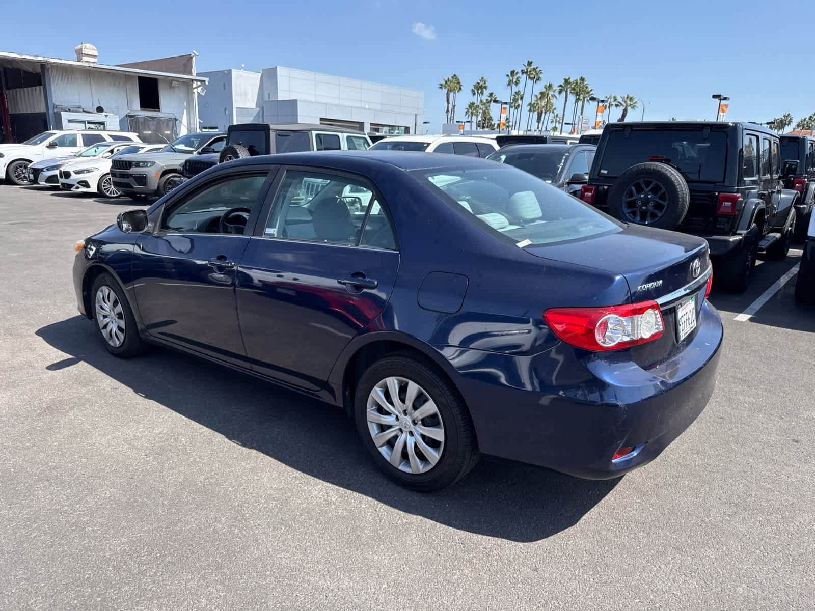 Used 2013 Toyota Corolla LE FWD image 21