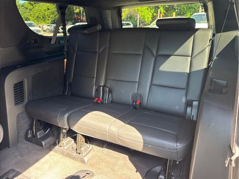 Used 2022 Cadillac Escalade ESV Luxury RWD image 47