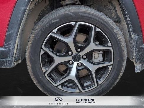 Used 2025 Jeep Compass Limited image 29