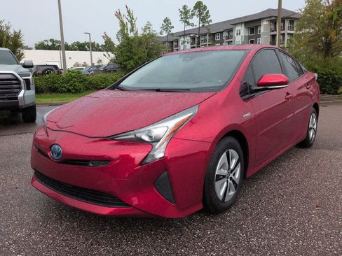 Used 2016 Toyota Prius Four w/ Advanced Technology Package FWD image 2