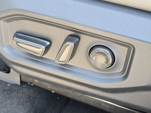 Used 2025 Toyota Tundra Limited image 13