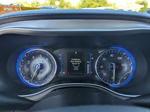 Used 2019 Chrysler Pacifica Touring Plus w/ S Appearance Package image 27