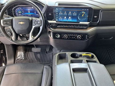 Used 2023 Chevrolet Silverado 1500 LT AWD/4WD image 27
