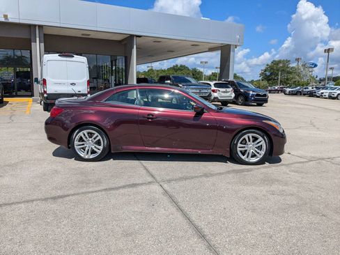 Used 2010 INFINITI G37 Convertible w/ Premium Pkg RWD image 3