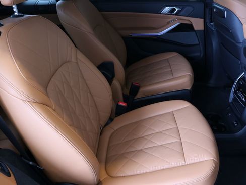 Used 2023 BMW X7 xDrive40i w/ M Sport Package image 38