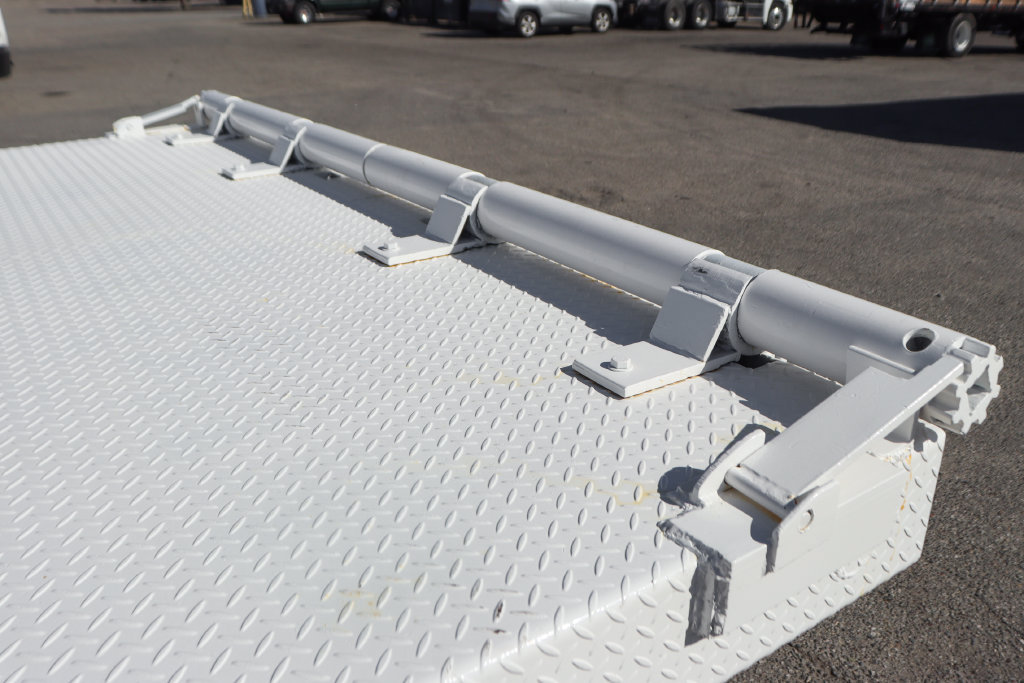 Used 2019 RAM 5500 Tradesman RWD image 9