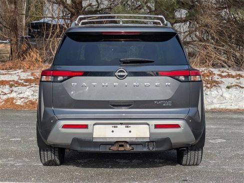 Used 2022 Nissan Pathfinder Platinum w/ Cargo Package image 4
