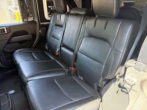 Used 2022 Jeep Wrangler Unlimited Sahara AWD/4WD image 24