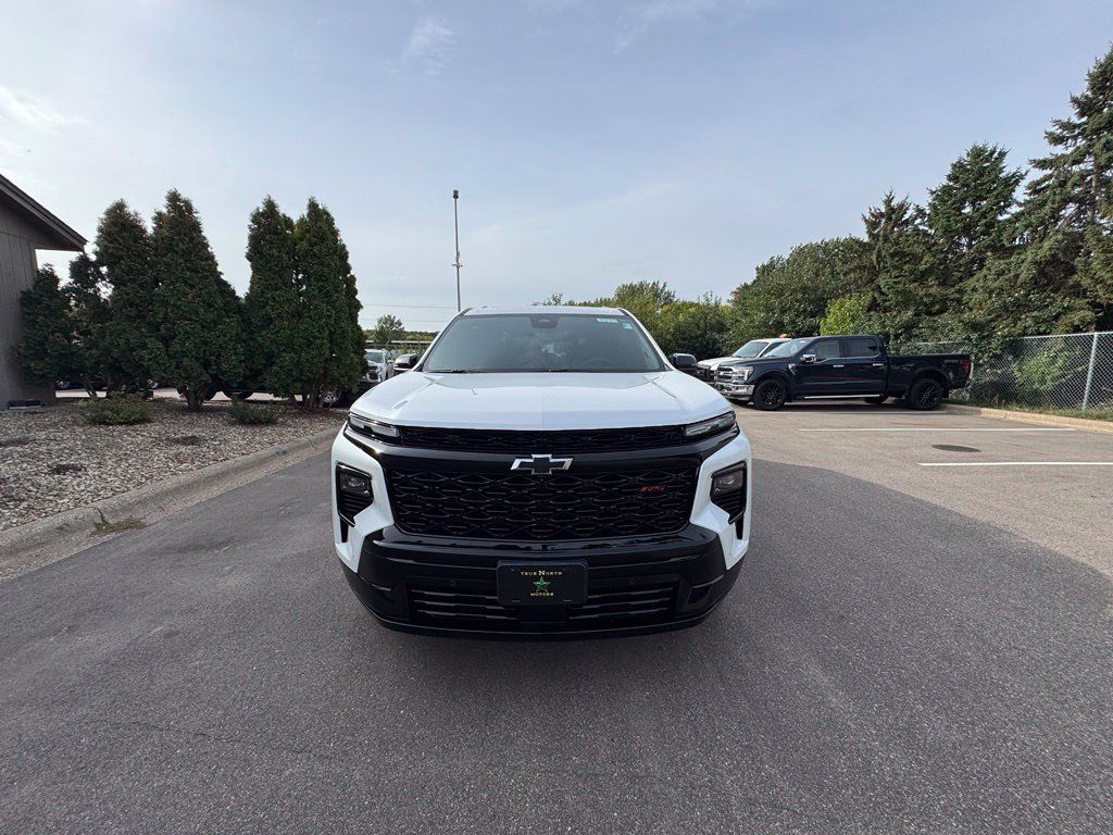 Used 2024 Chevrolet Traverse RS AWD/4WD image 3