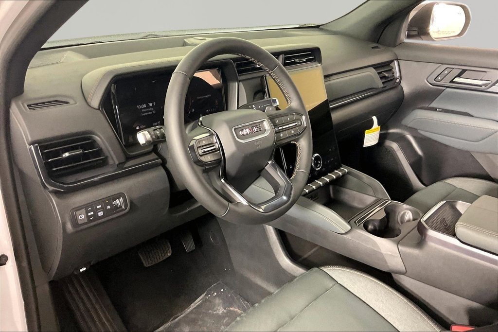 New 2027 GMC Terrain AT4 w/ Convenience Package III AWD/4WD image 8