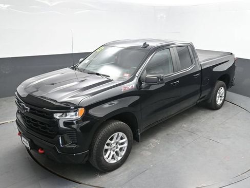 Used 2023 Chevrolet Silverado 1500 RST w/ Z71 Off-Road Package AWD/4WD image 32