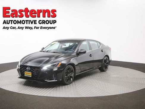Used 2023 Nissan Altima 2.5 SR w/ SR Premium Package FWD image 56