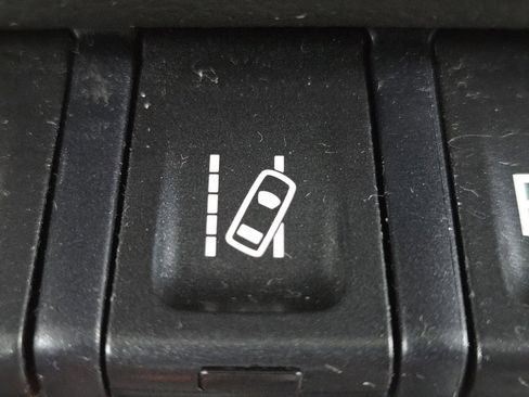 Used 2021 GMC Canyon AT4 w/ Driver Alert Package image 19