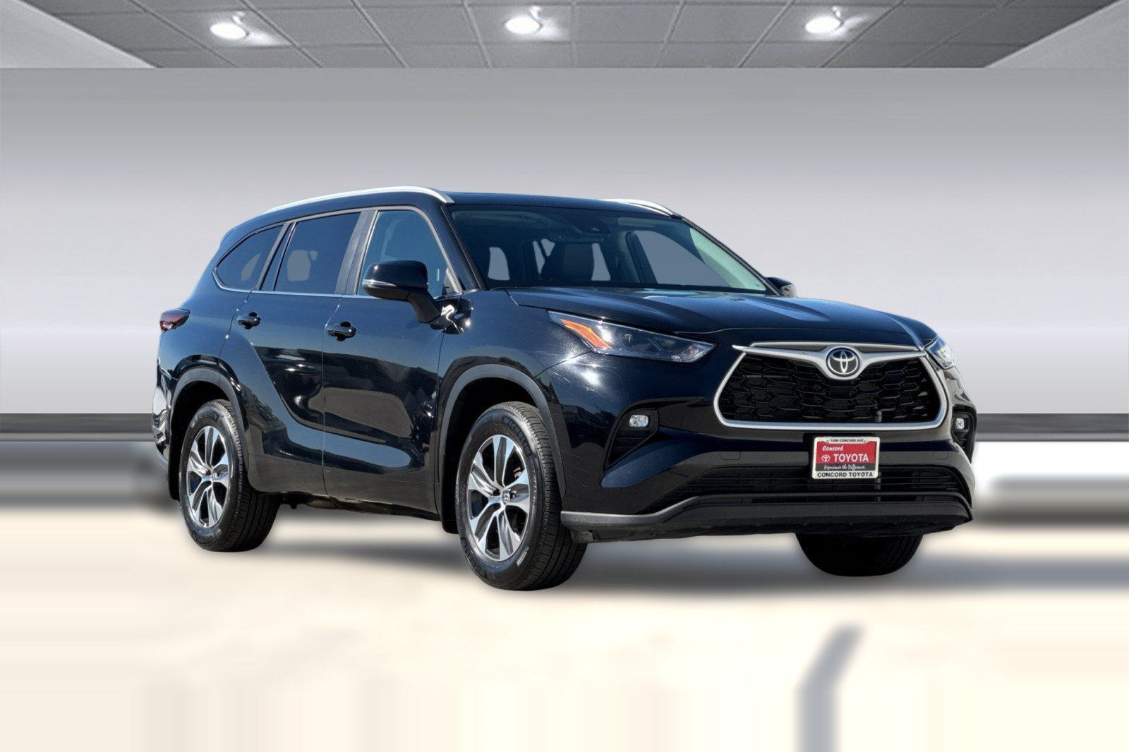 Used 2026 Toyota Highlander XLE AWD/4WD image 7