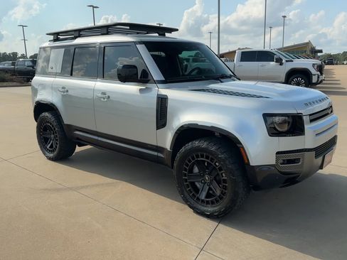 Used 2021 Land Rover Defender 110 X-Dynamic HSE image 3