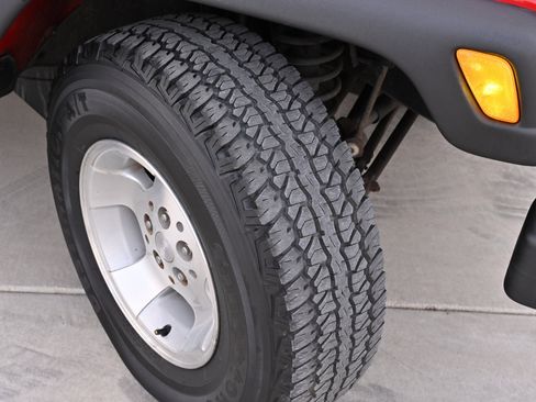 Used 2002 Jeep Wrangler Sport image 29