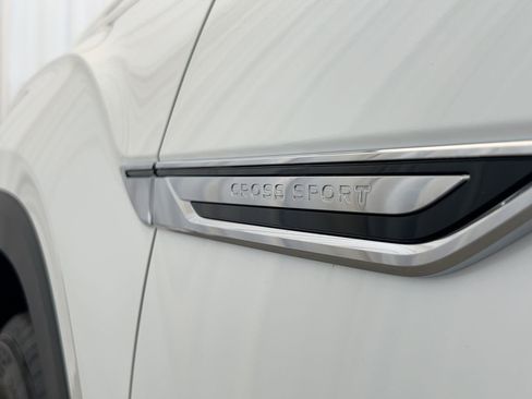 New 2026 Volkswagen Atlas Cross Sport SE image 35