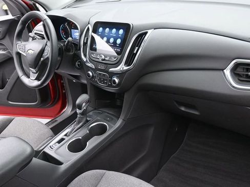 Used 2024 Chevrolet Equinox LT image 28