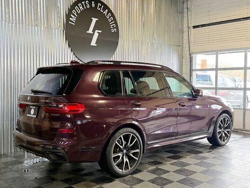 Used 2021 BMW X7 xDrive40i w/ M Sport Package AWD/4WD image 3