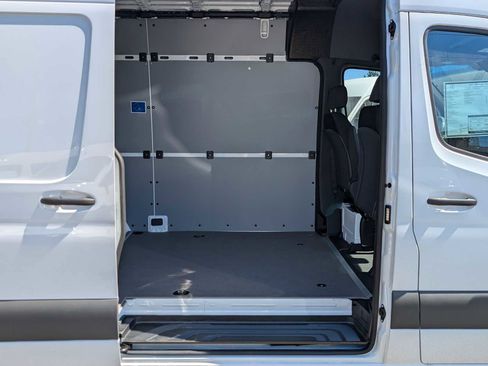 New 2025 Mercedes-Benz Sprinter 2500 image 15