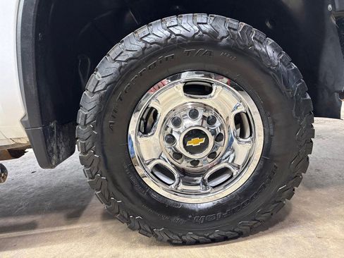 Used 2024 Chevrolet Silverado 2500 W/T w/ WT Convenience Package image 42