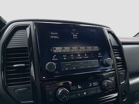 Used 2021 Nissan Titan PRO-4X w/ Pro-4x Convenience Package image 14