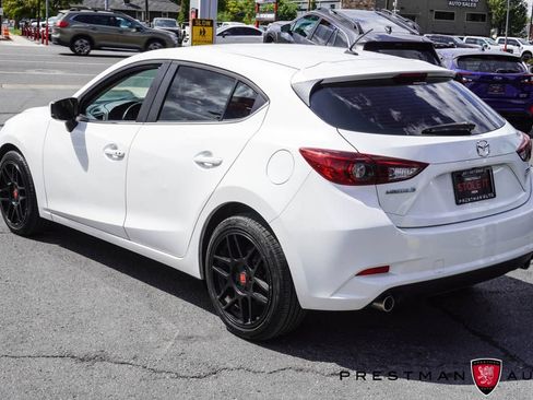Used 2018 MAZDA MAZDA3 Touring FWD image 9