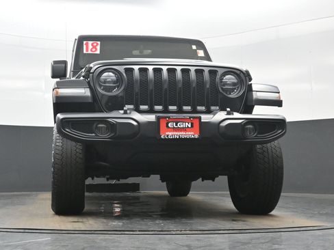 Used 2018 Jeep Wrangler Unlimited Sahara w/ Dual Top Group image 25